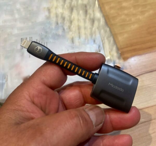 Mcdodo Lightning to Lightning & DC 3.5mm Audio Adapter - Image 2